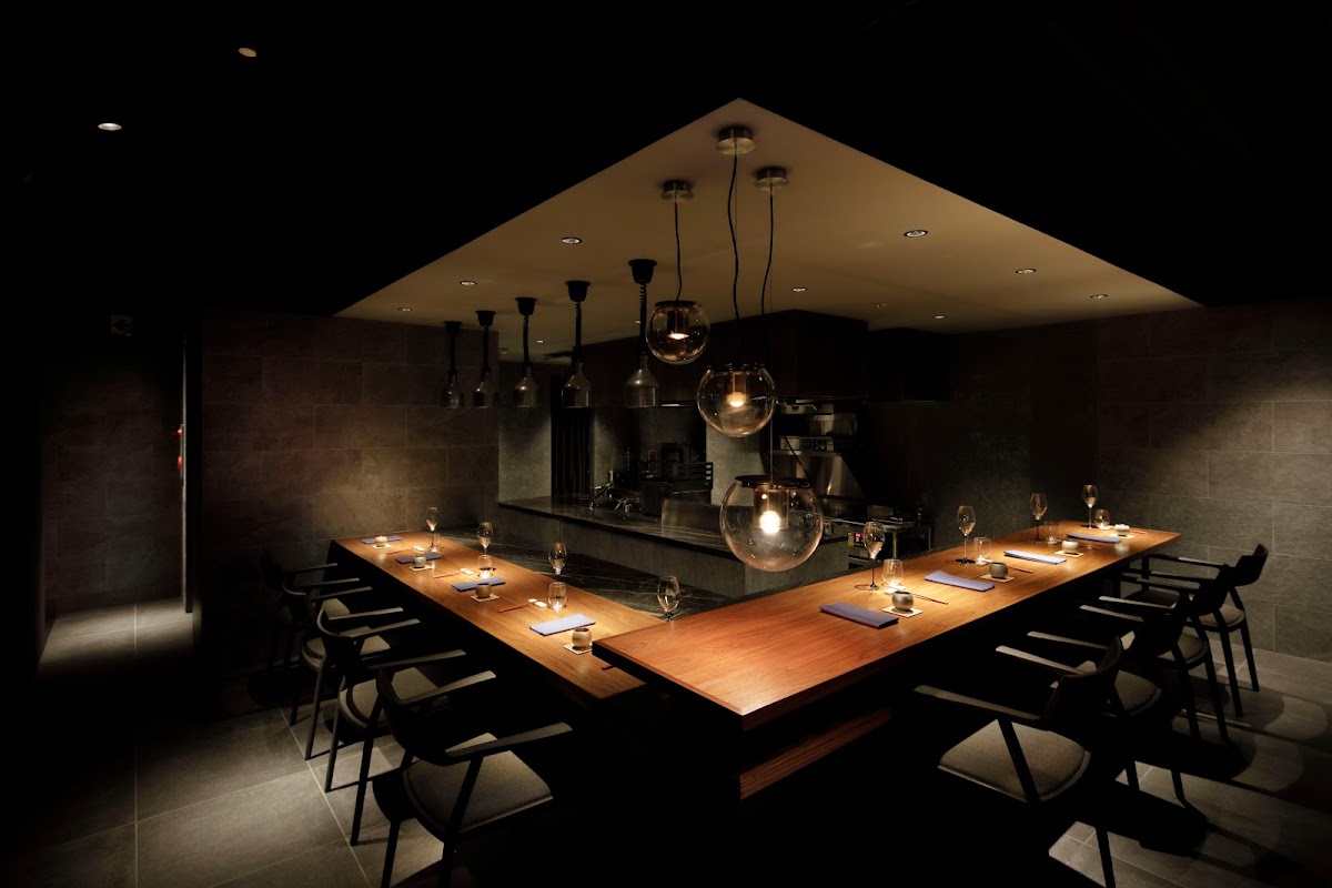 Japanese Omakase Restaurant Sentiamo